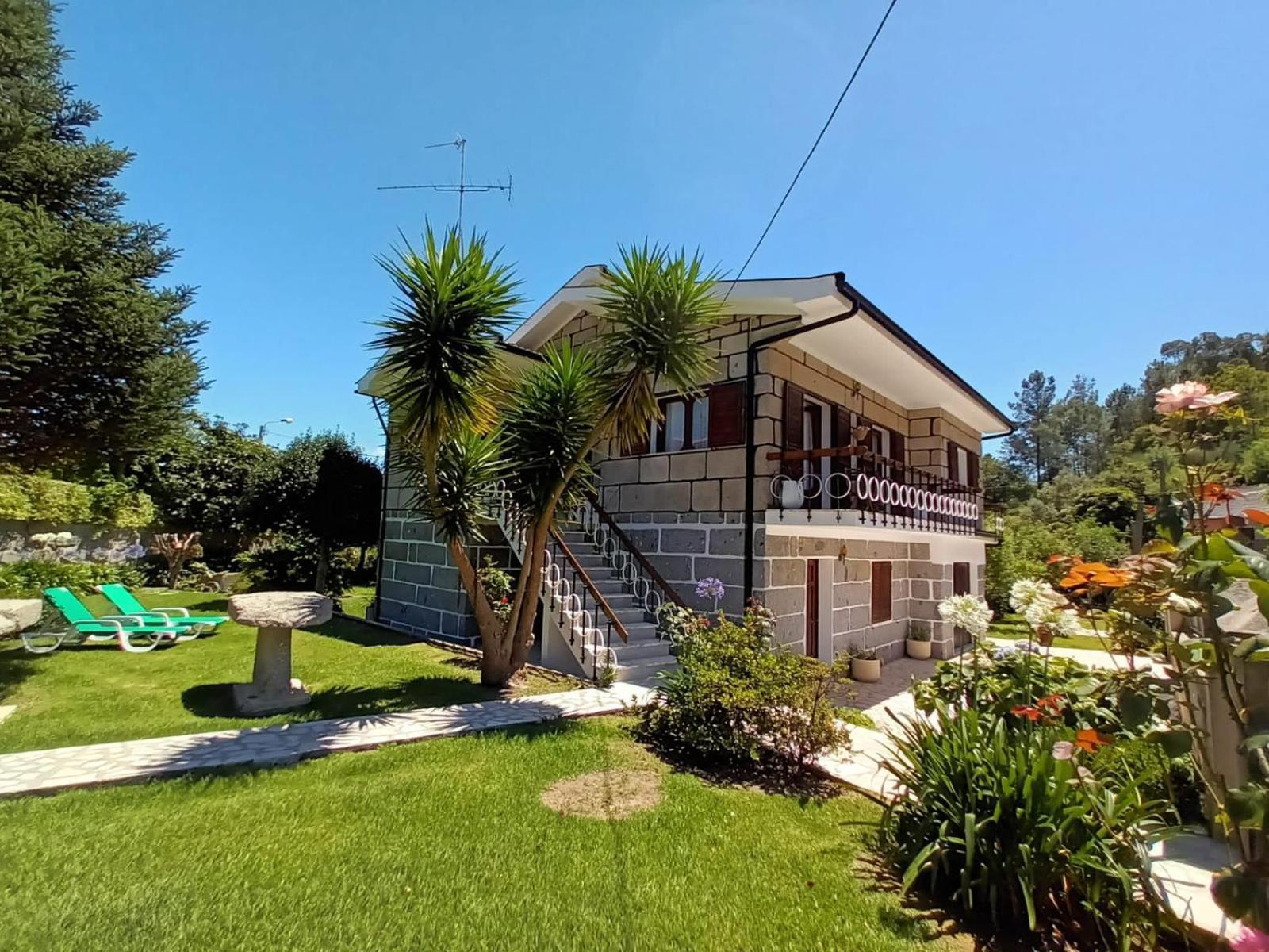 Vila Guia In Valdreu Braga Exterior photo