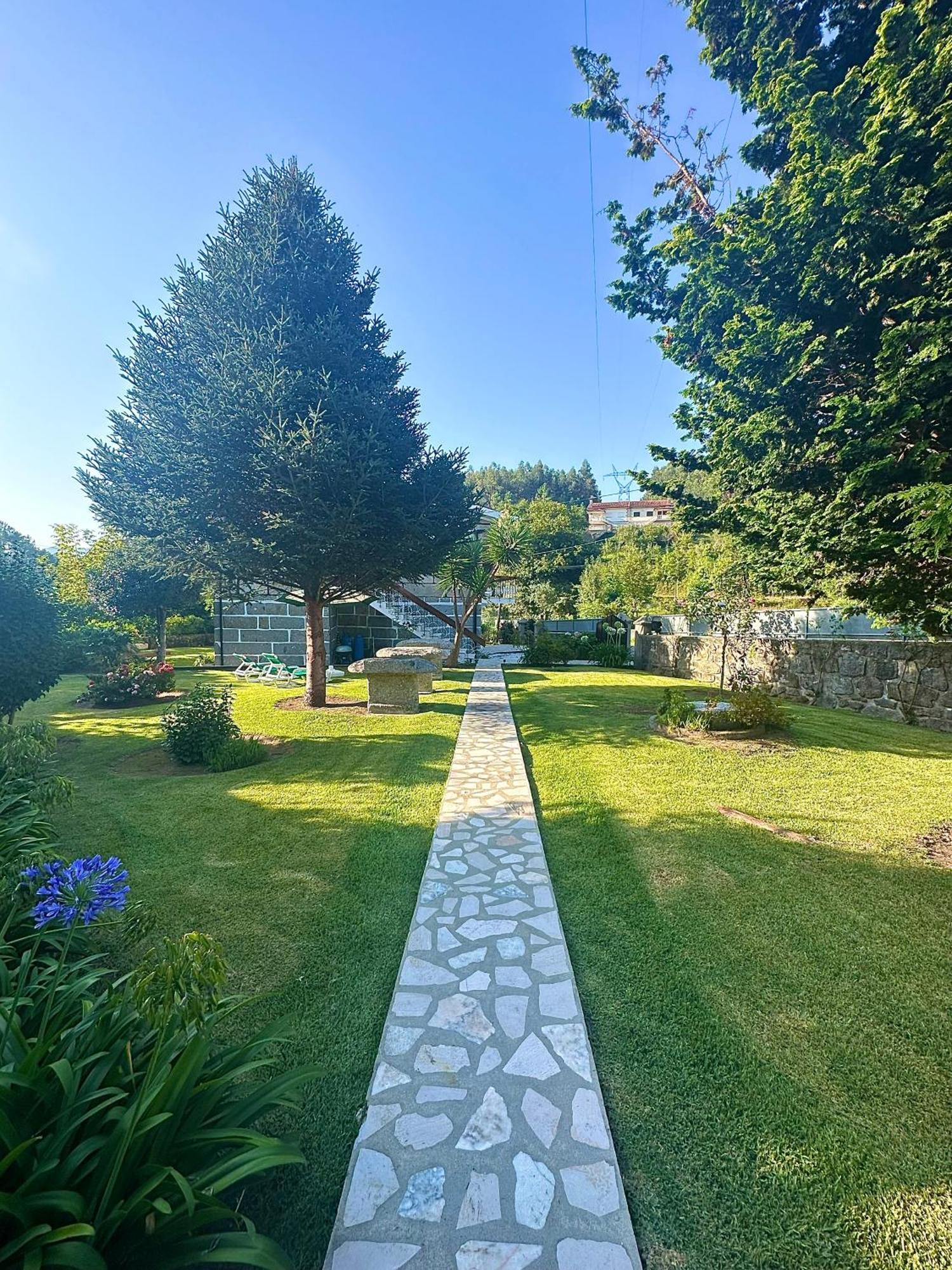 Vila Guia In Valdreu Braga Exterior photo